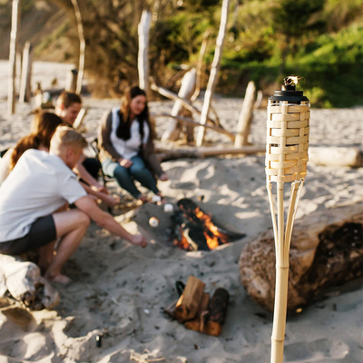 Prato inglese di bambù naturale impermeabile del giardino di Tiki Torches For Patio Yard del rattan della torcia