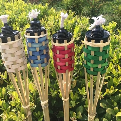 Prato inglese di bambù naturale impermeabile del giardino di Tiki Torches For Patio Yard del rattan della torcia