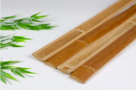 Le arti decorative naturali elabora le stecche di bambù materiali per la mobilia della struttura