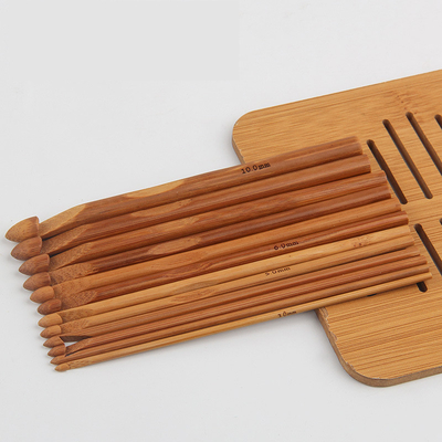 L'uncinetto di bambù di legno ergonomico ha messo 8 pezzi per il principiante
