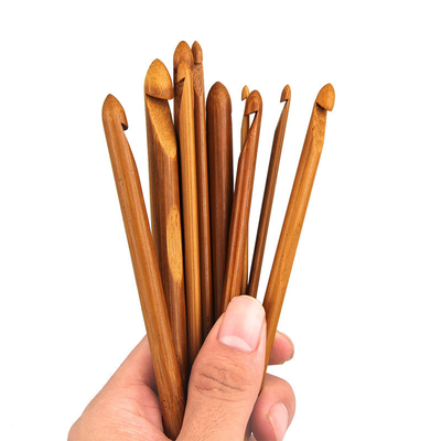 L'uncinetto di bambù di legno ergonomico ha messo 8 pezzi per il principiante