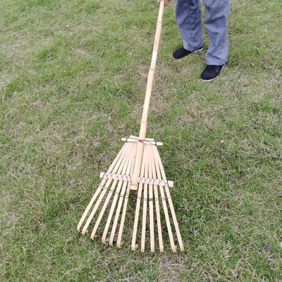 12 rastrello di bambù del dente 140cm fatto a mano per il rastrello del prato inglese del giardino della foglia dello stagno